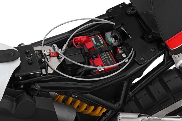 Ducati monster deals helmet lock